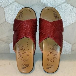 Dansko Brick Red Woven Leather Sandal Clogs EU 41 - Size 10